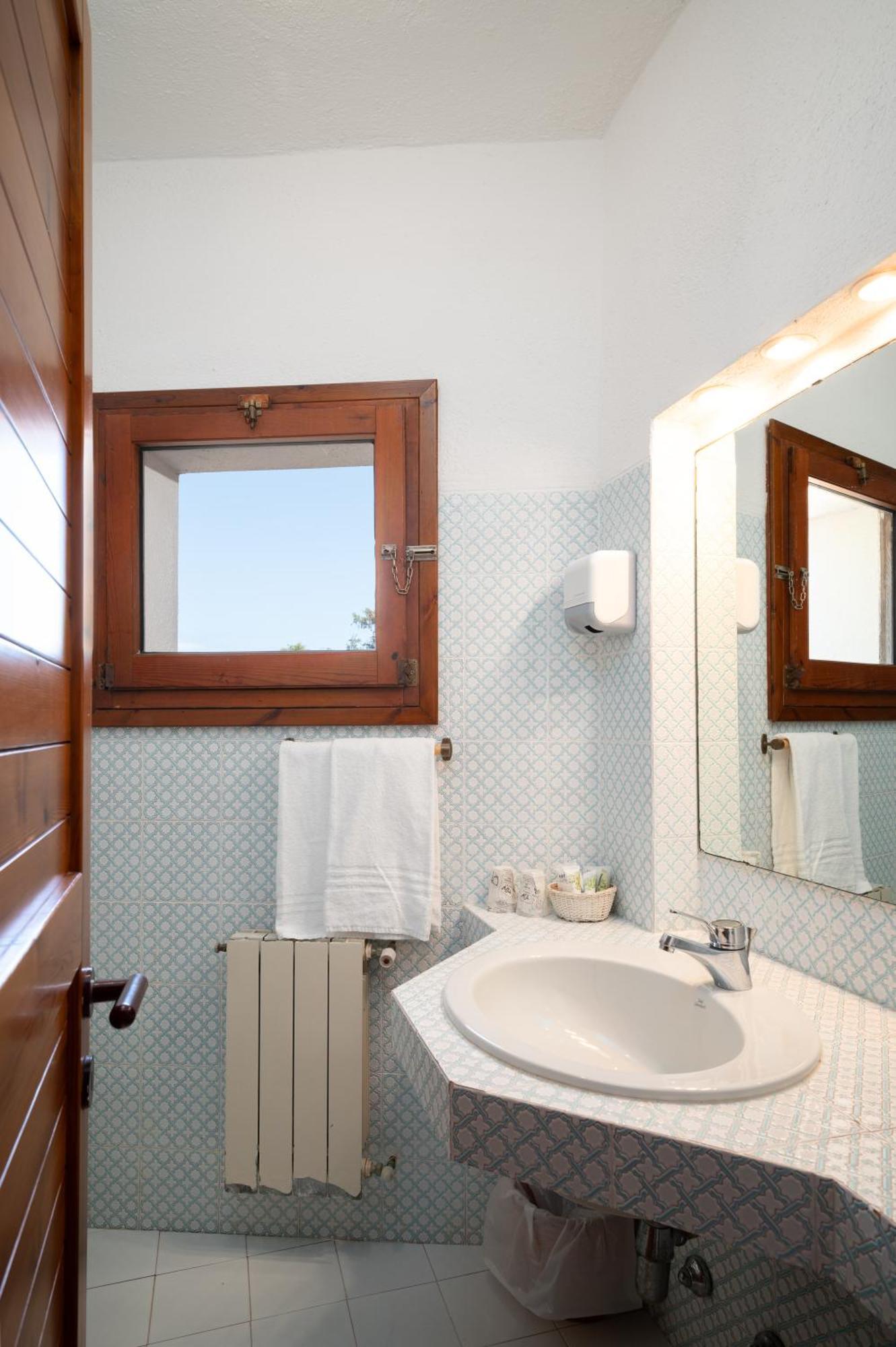 Hotel Valdiola Porto Cervo Kültér fotó
