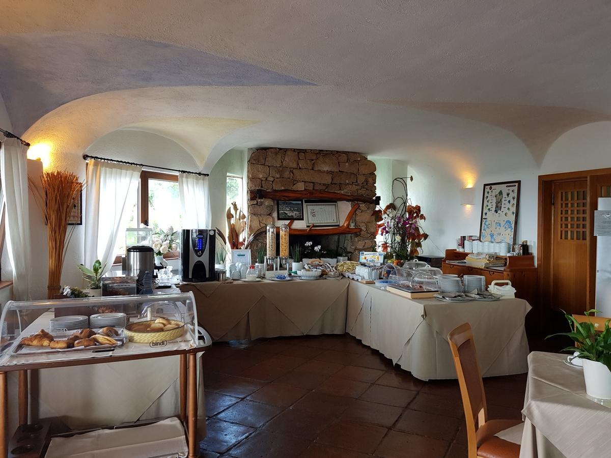 Hotel Valdiola Porto Cervo Kültér fotó